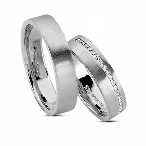 Unikke Nuran vielsesringe i 14 karat hvidguld med 0,20 ct diamanter